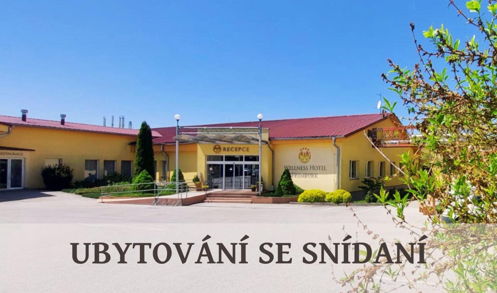 Hotel Frymburk Exterior photo